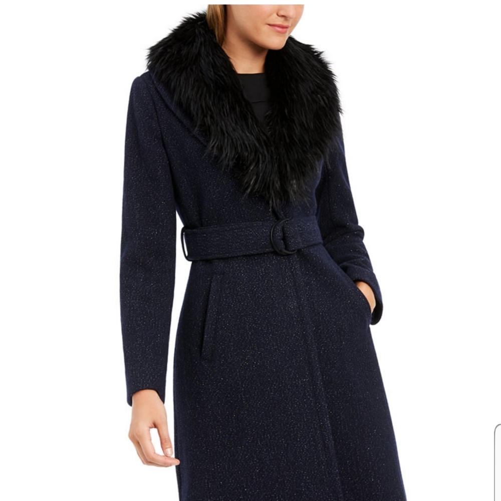 Guess fur coat brand new M